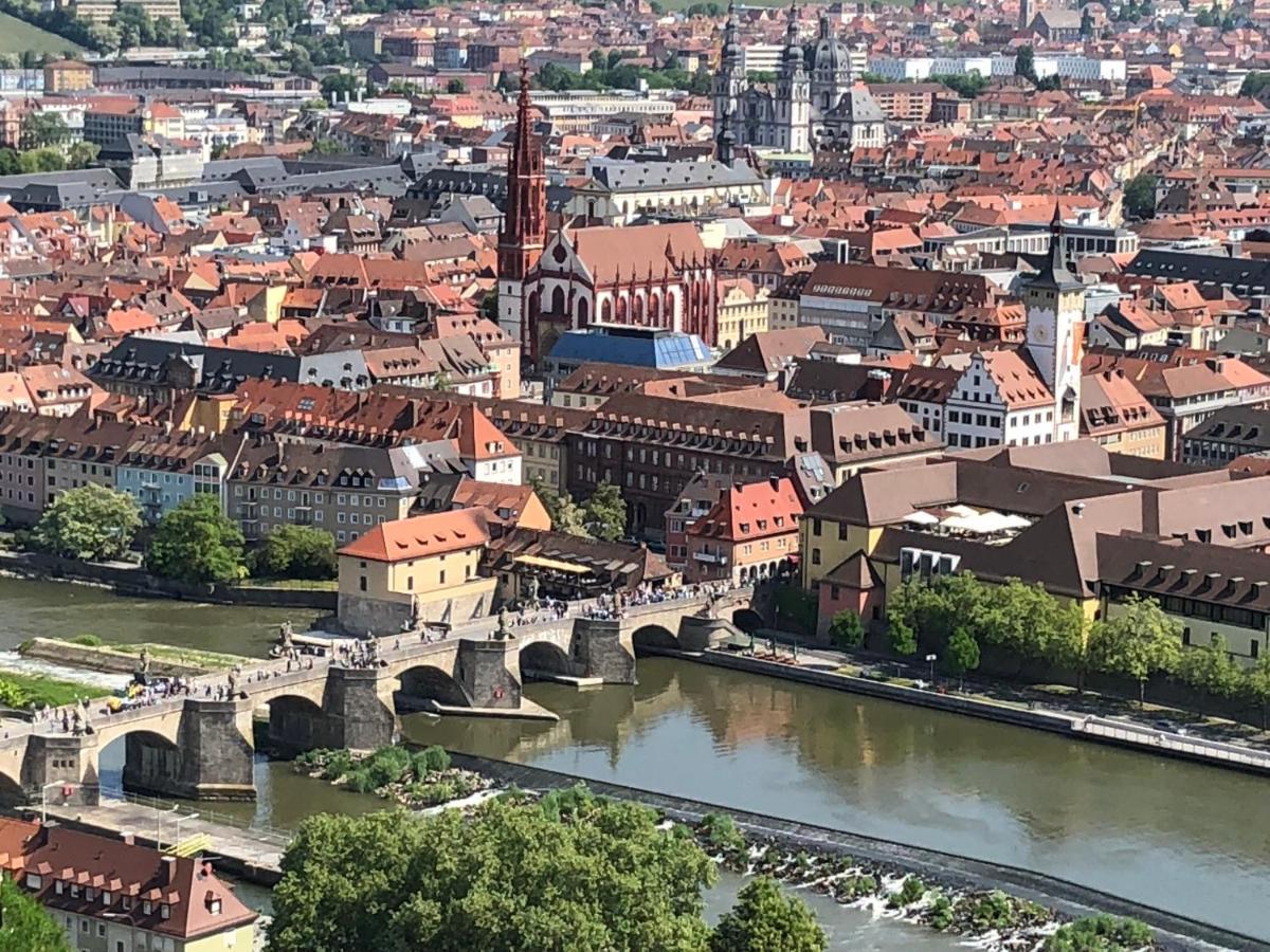 Ferienwohnung Dachtraum Waldner Würzburg Exterior foto